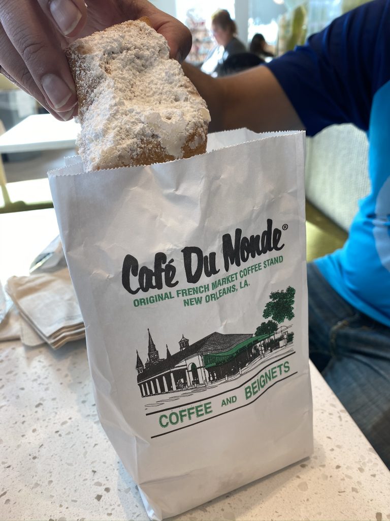Cafe Du Monde New Orleans